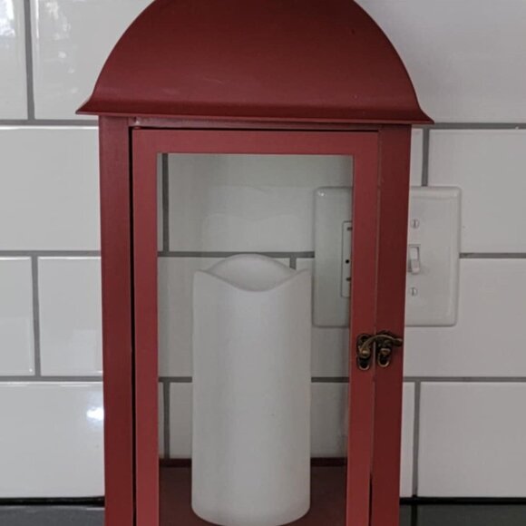 NEW Home Reflections Red 23" Lantern w Color Changing Pillar Candle - Picture 3 of 3